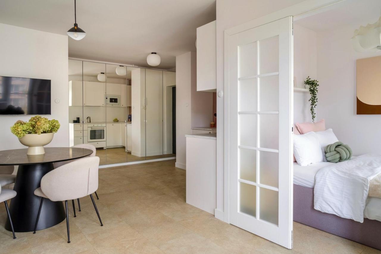 Appartamento Warsaw Concierge Waszyngton Lounge Esterno foto